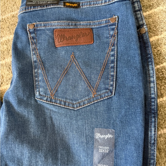 Wrangler Retro Trouser Jeans - Picture 3 of 5